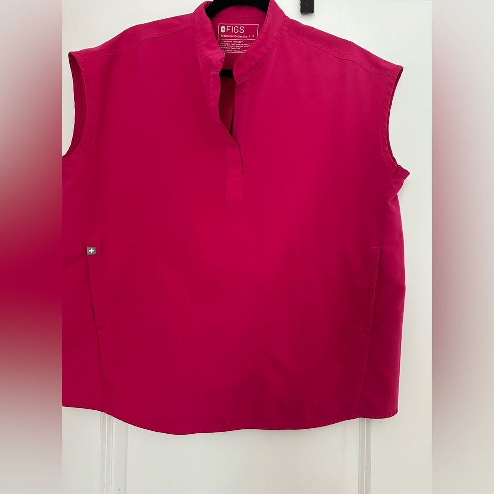 Figs Ultra Rose Rafaela top